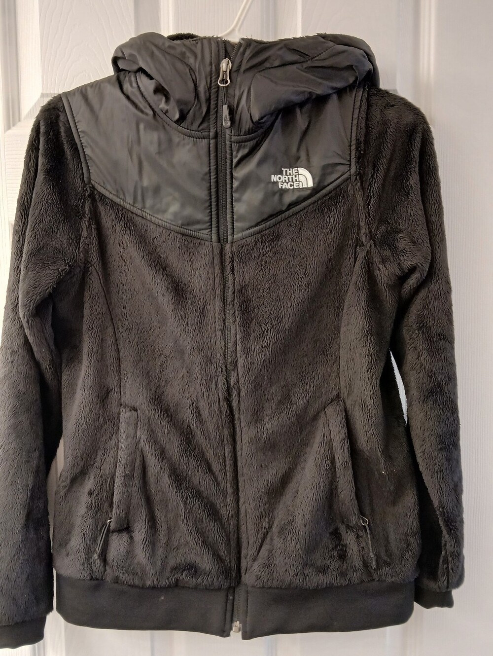 The North Face Hooded Full‑Zip Plush Jacket – Black – Size Small – Gently Used